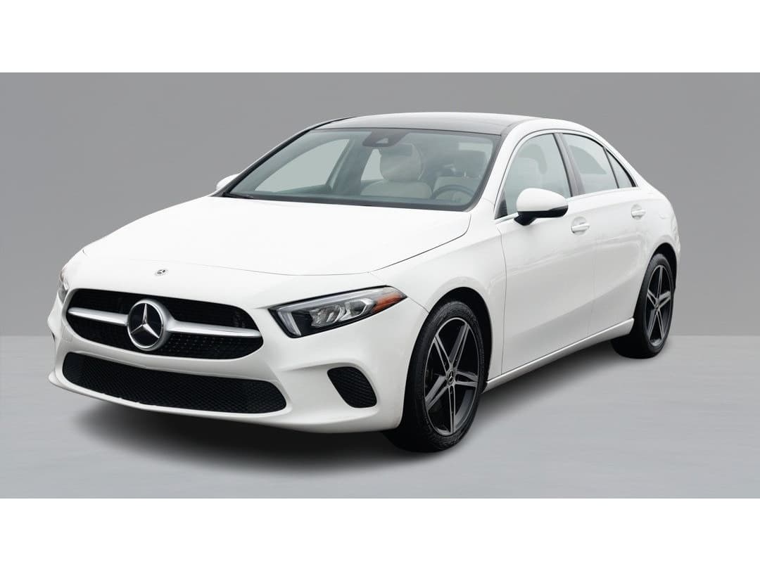 2022 Mercedes-Benz A-Class A220's photo