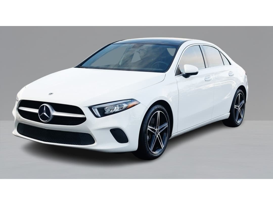 2022 Mercedes-Benz A-Class A220's photo