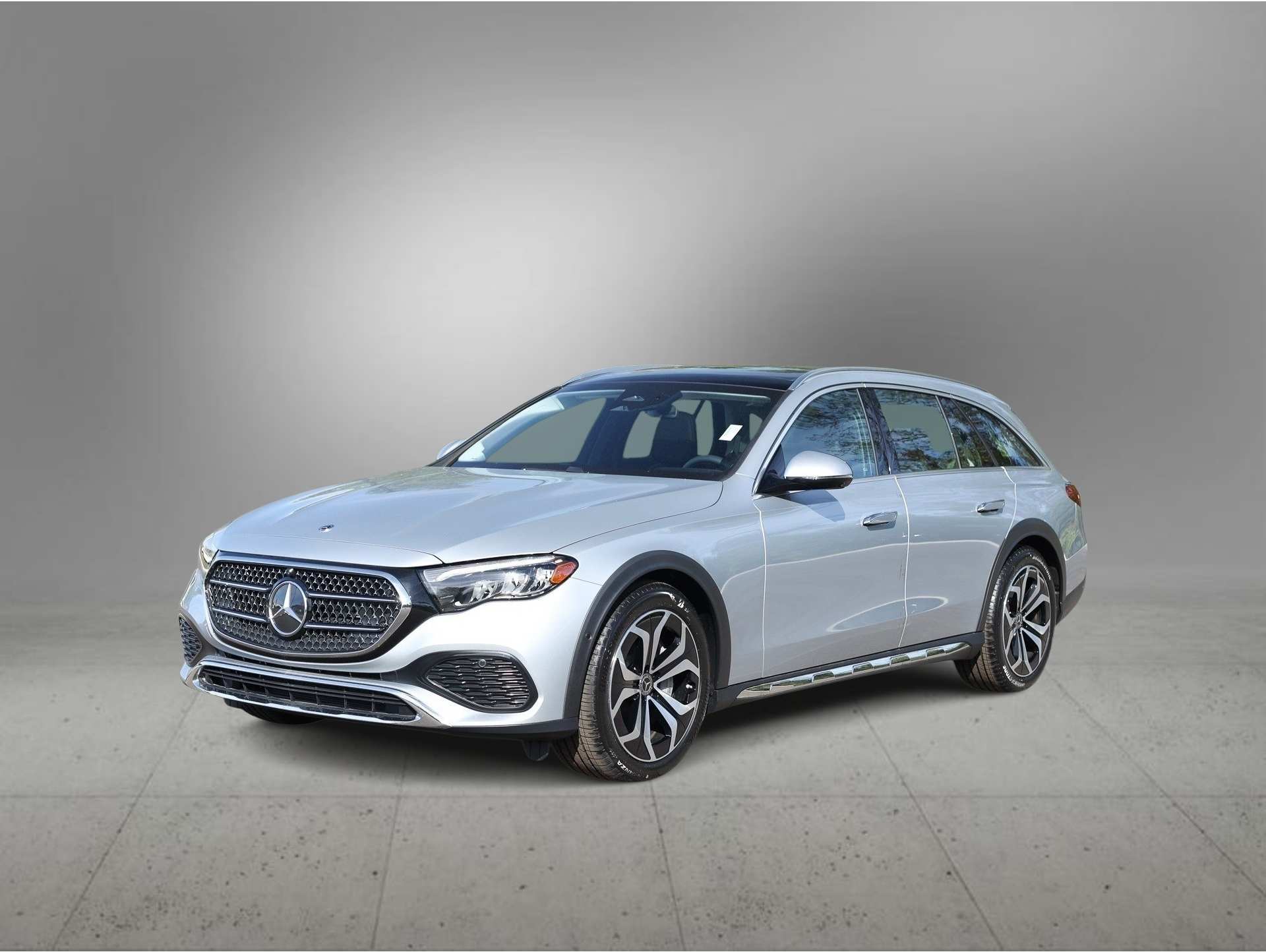 2025 Mercedes-Benz E-Class E450 All-Terrain's photo