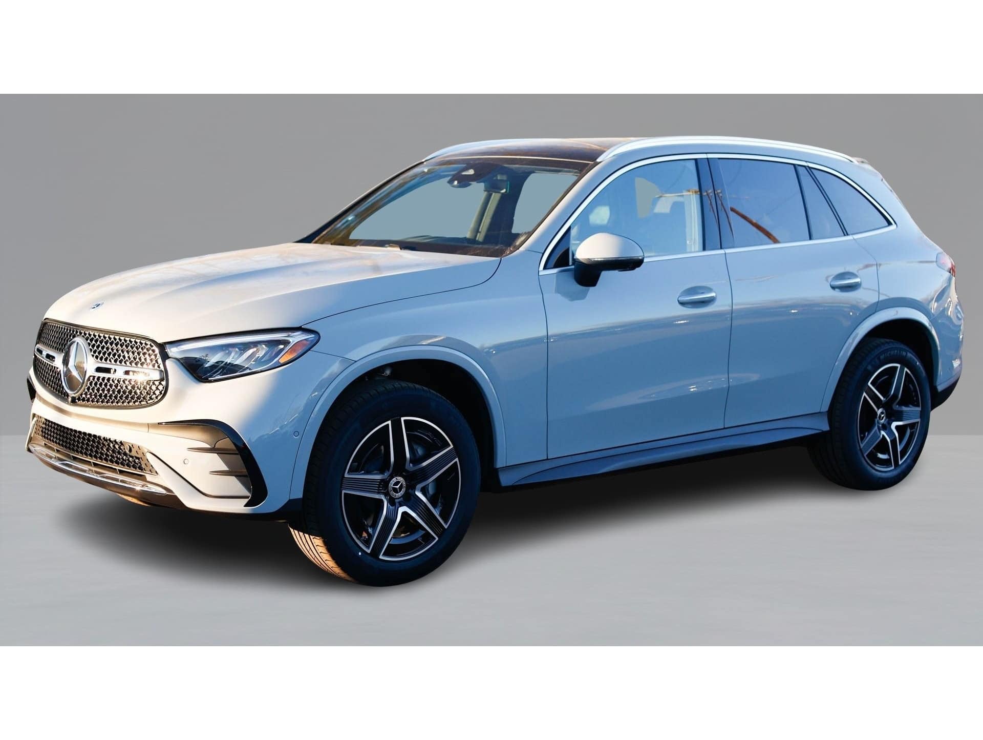 2026 Mercedes-Benz GLC Base's photo
