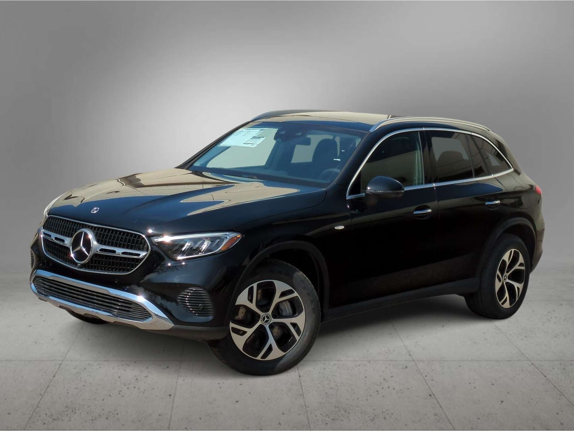 2025 Mercedes-Benz GLC