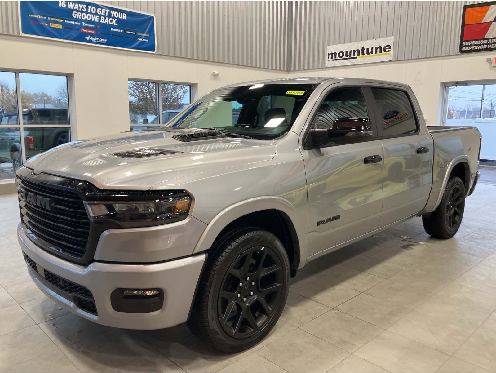 2025 RAM Ram 1500 Pickup Laramie's photo