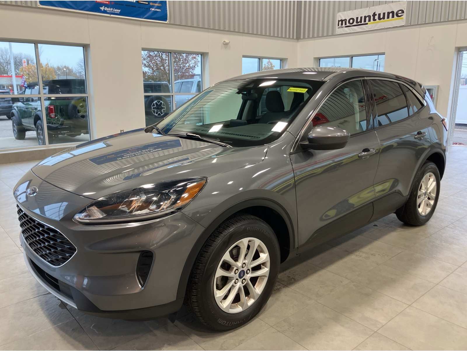 2021 Ford Escape SE