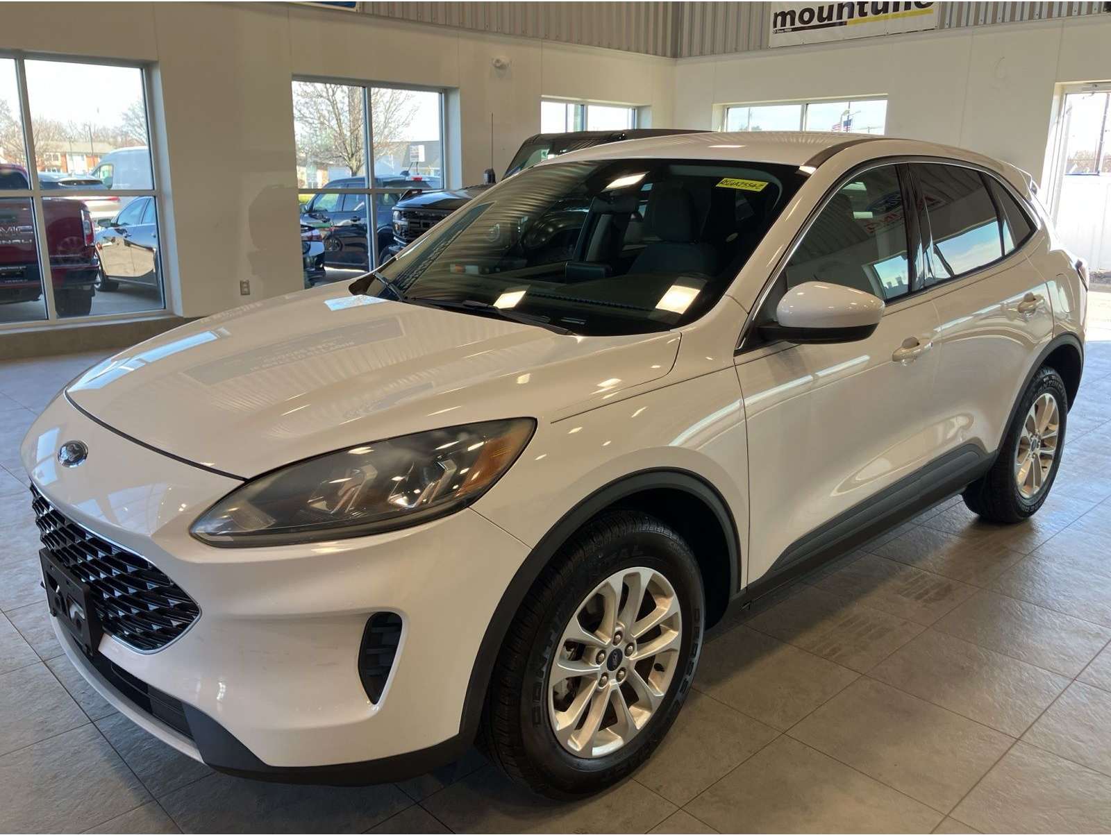2020 Ford Escape SE