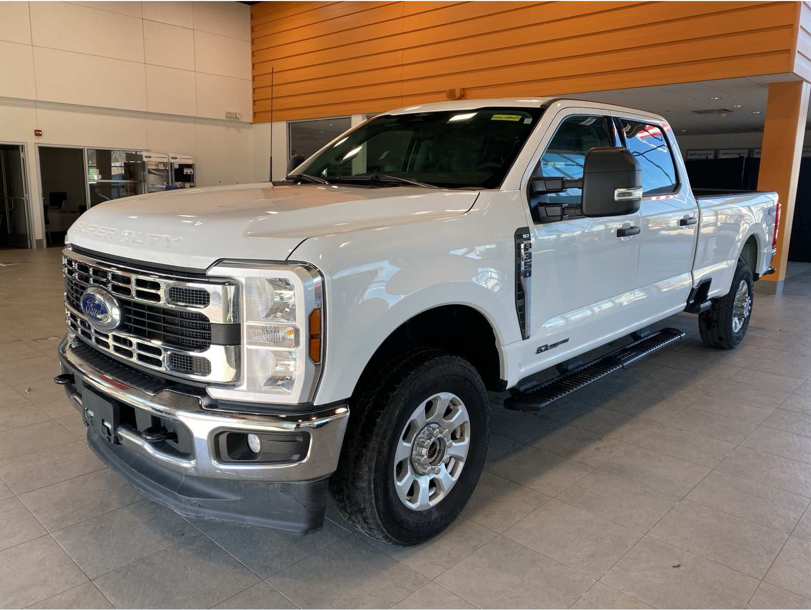 2024 Ford F-350 Super Duty XLT