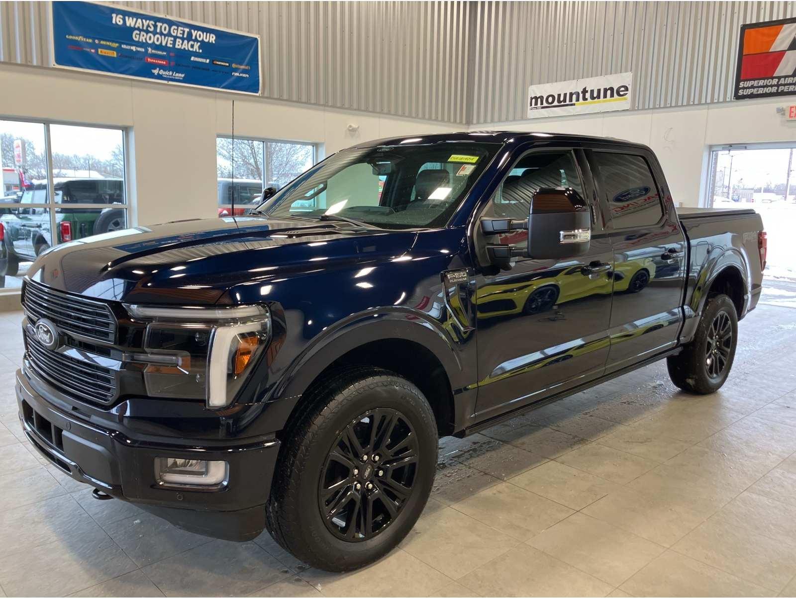 2024 Ford F-150 Platinum's photo