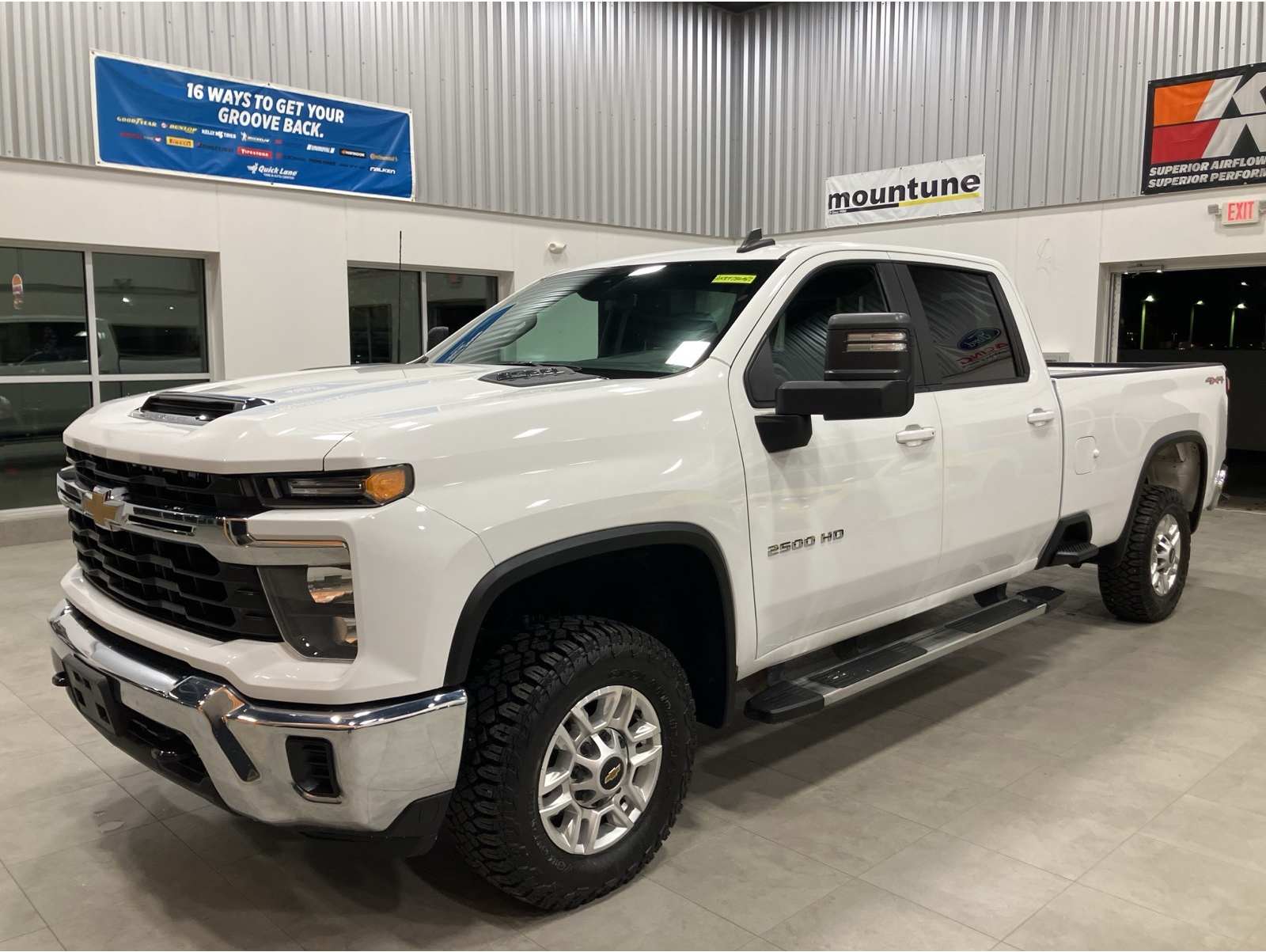 2024 Chevrolet Silverado 2500HD LT's photo