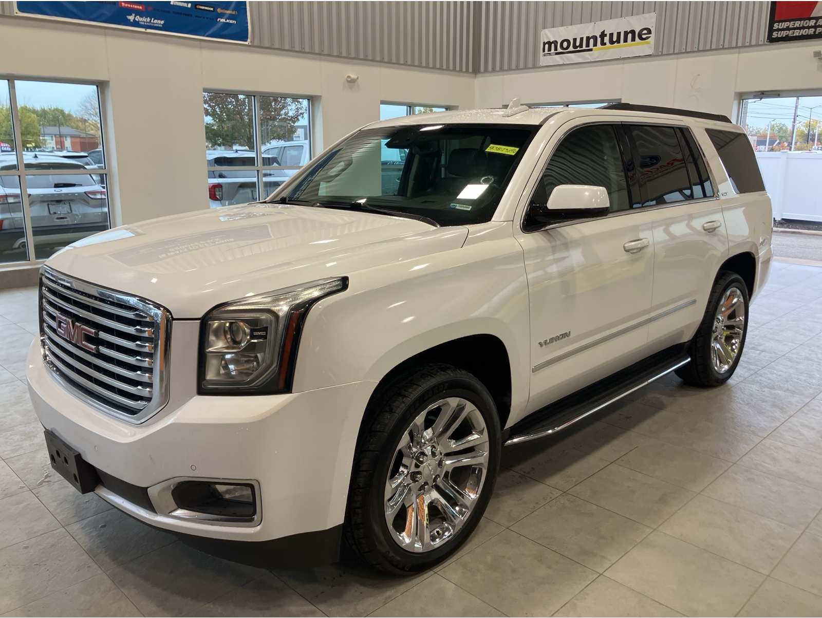 2018 GMC Yukon SLT's photo