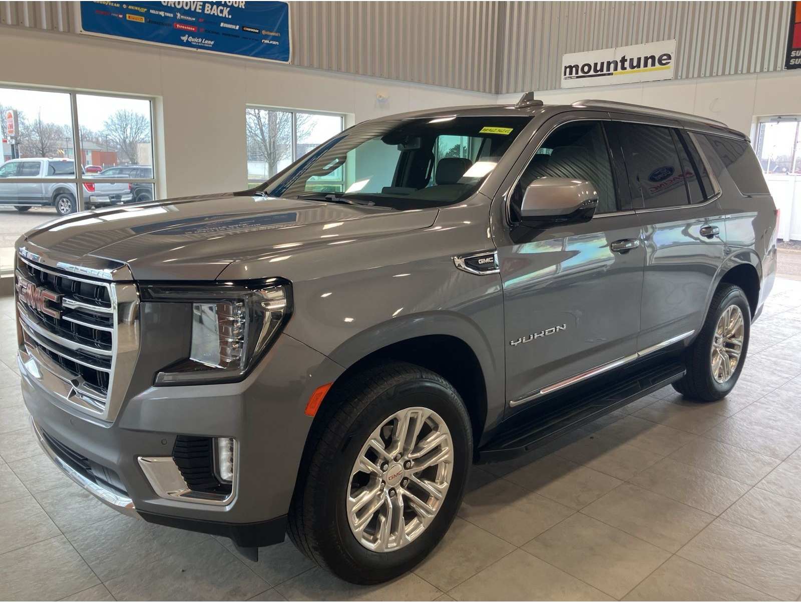 2021 GMC Yukon SLT