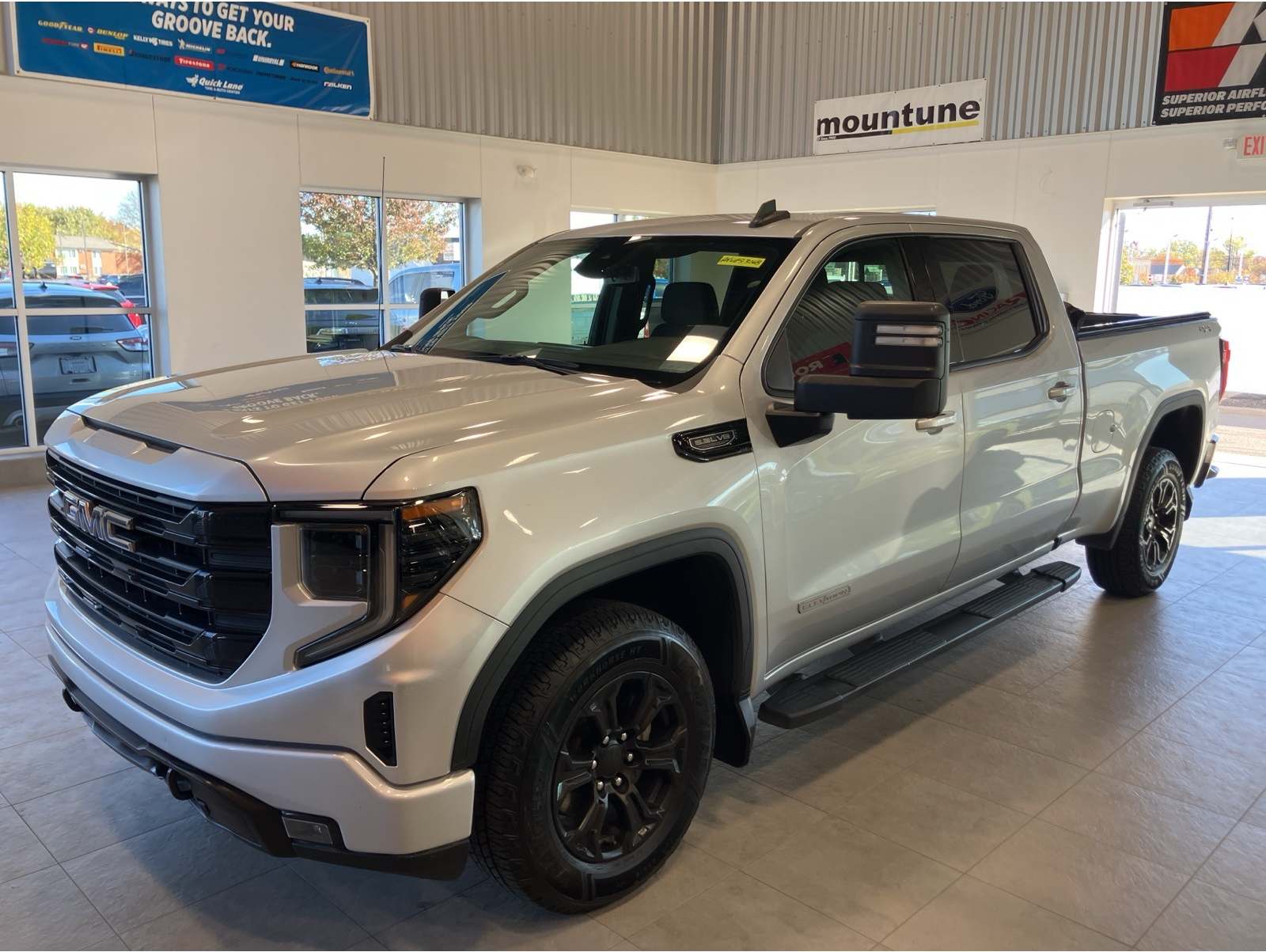 2022 GMC Sierra 1500 Elevation's photo