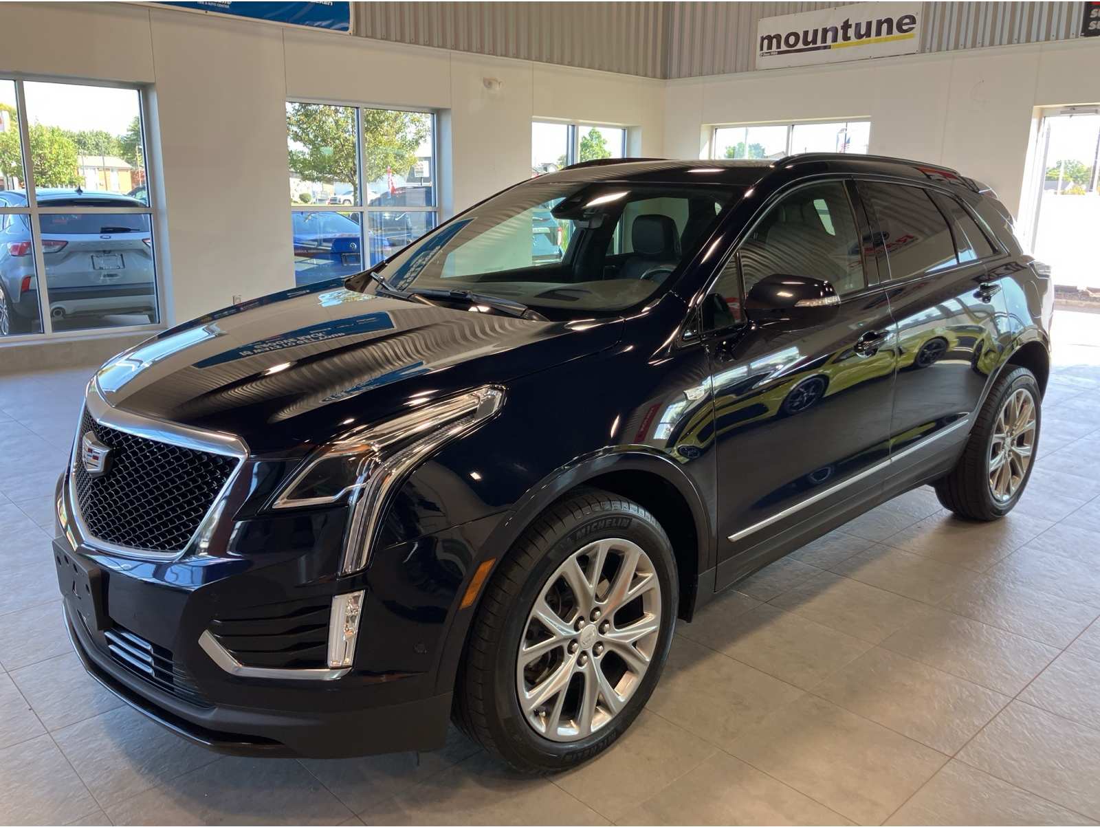 2021 Cadillac XT5 Sport's photo