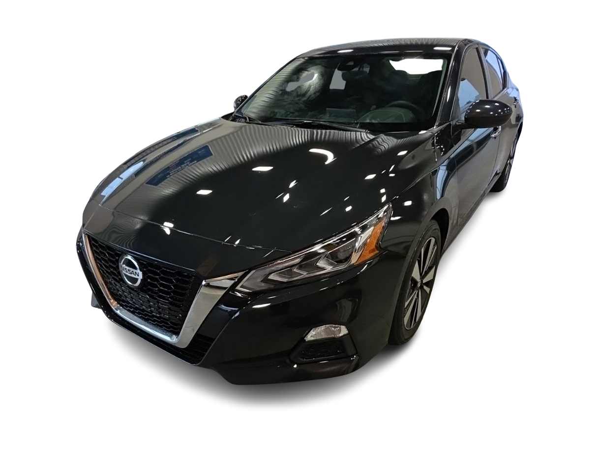 Thumbnail: 2022 Nissan Altima - 1