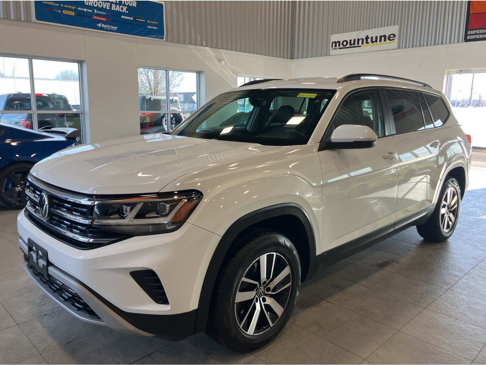 2021 Volkswagen Atlas SE's photo
