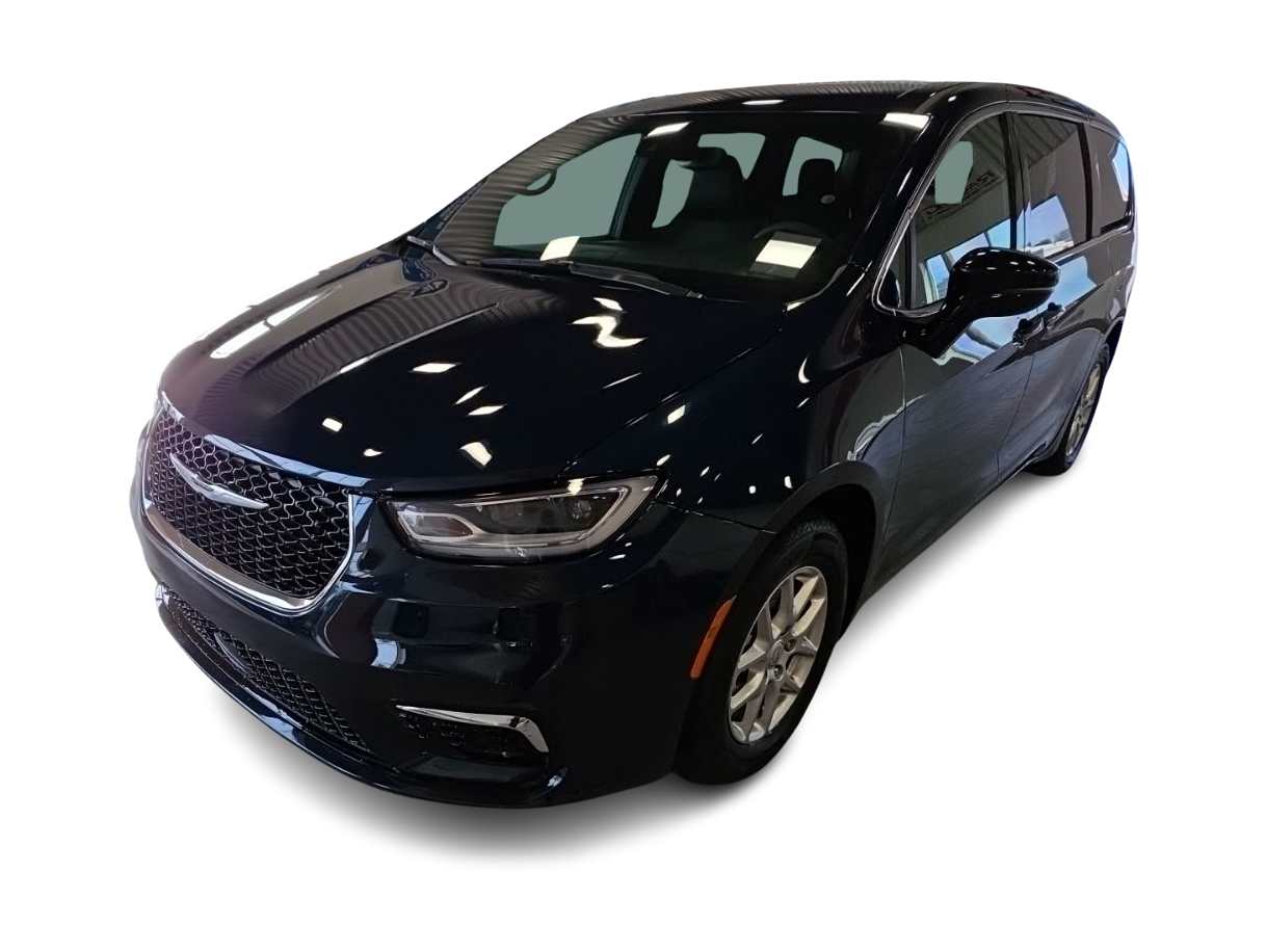 Thumbnail: 2025 Chrysler Pacifica - 1