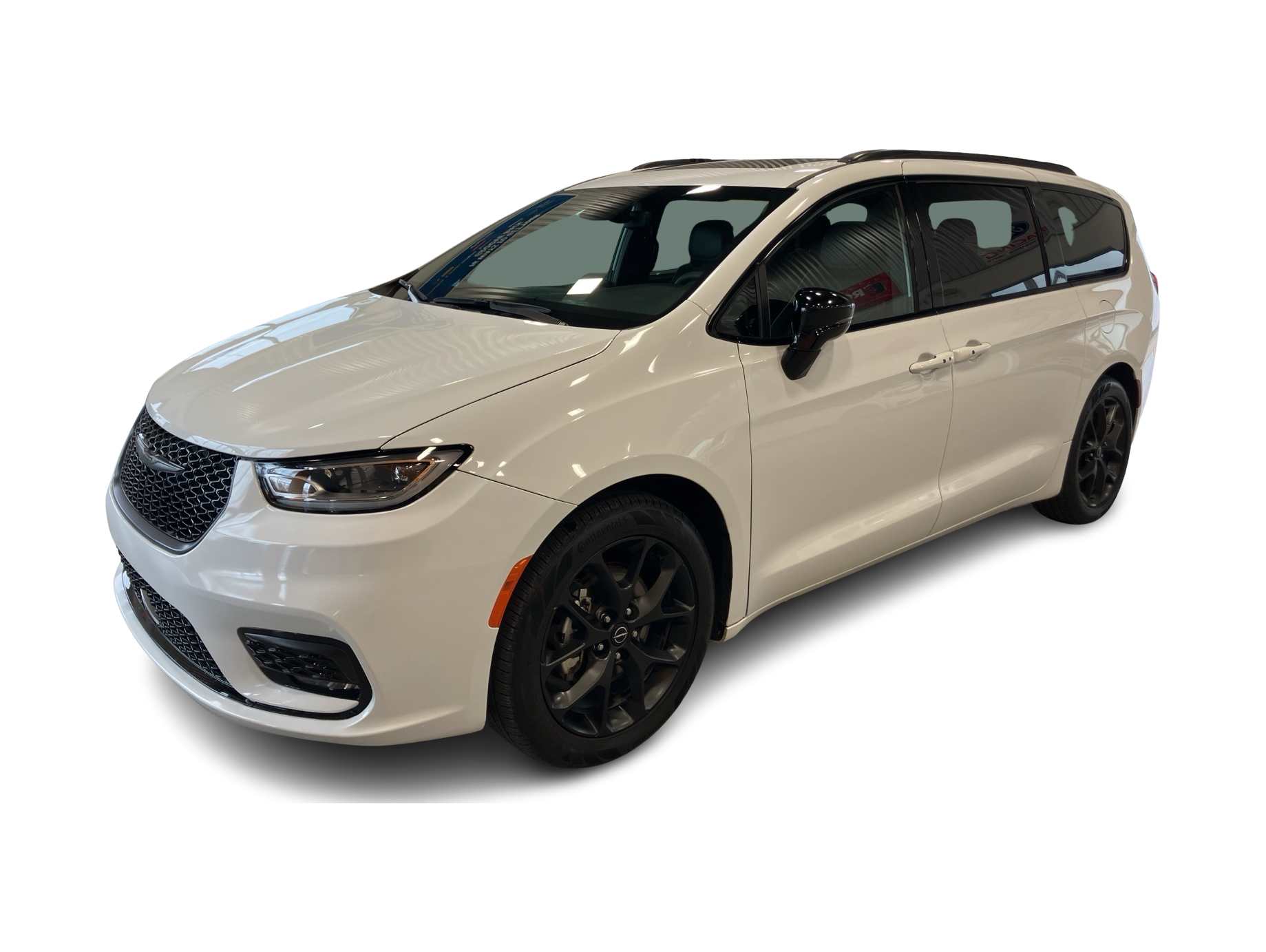 Thumbnail: 2025 Chrysler Pacifica - 1