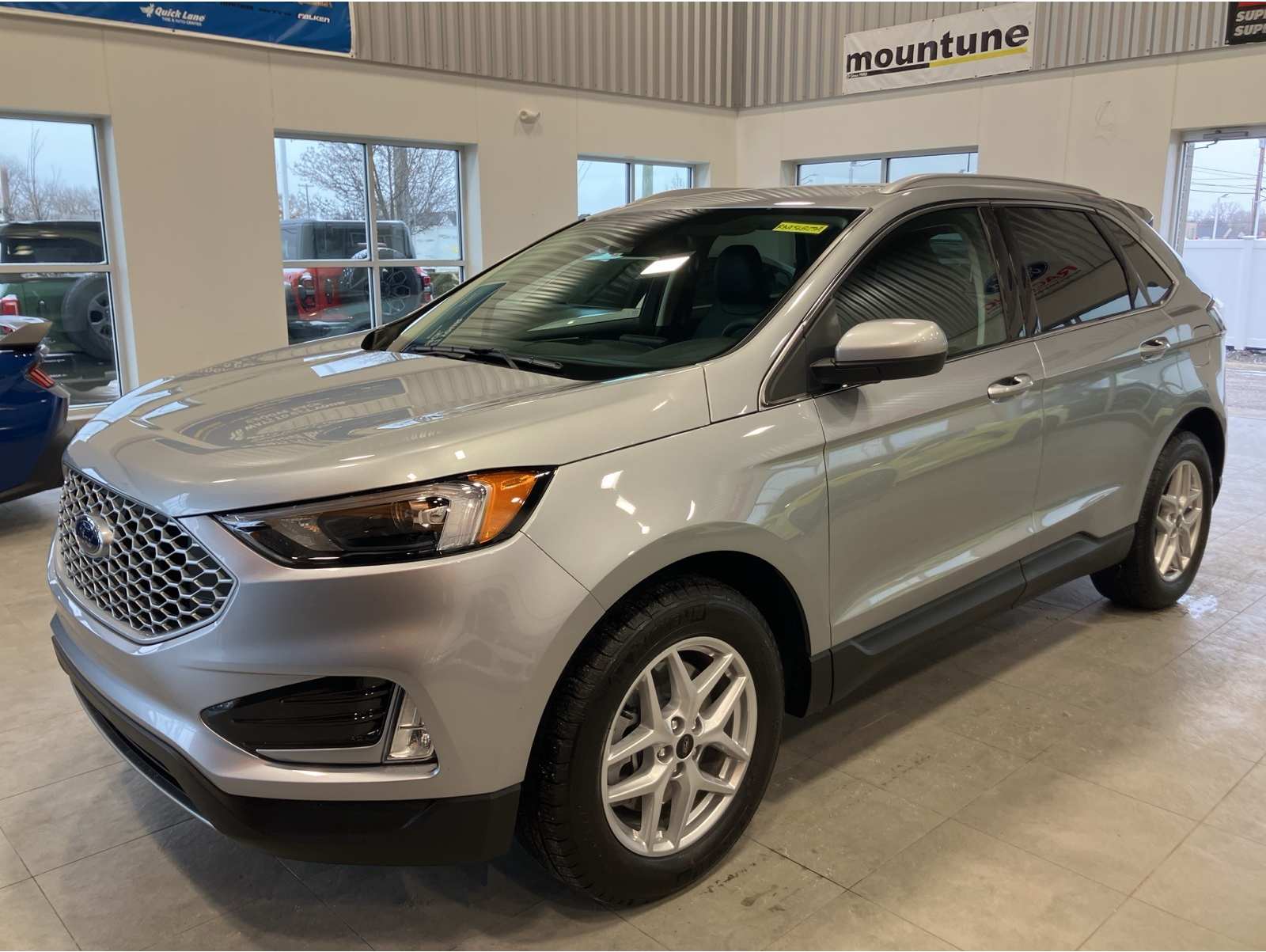 2024 Ford Edge SEL's photo