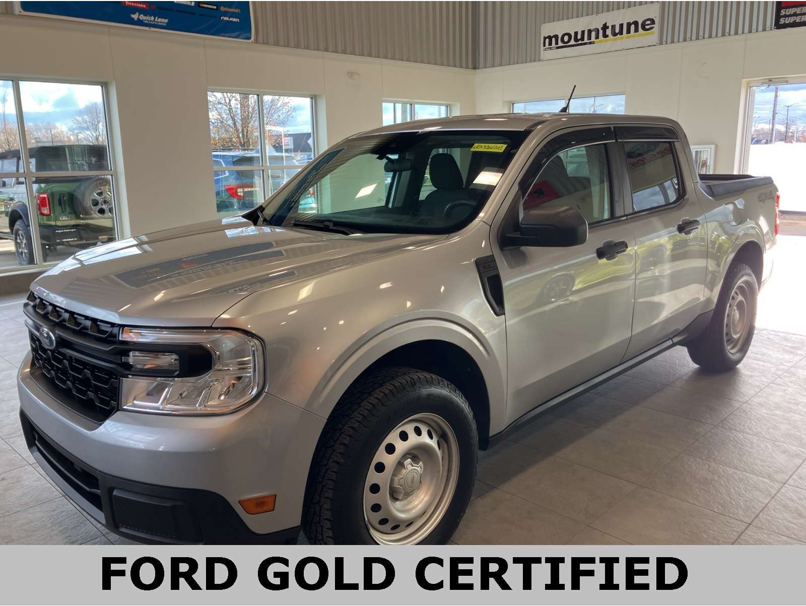 2022 Ford Maverick XL