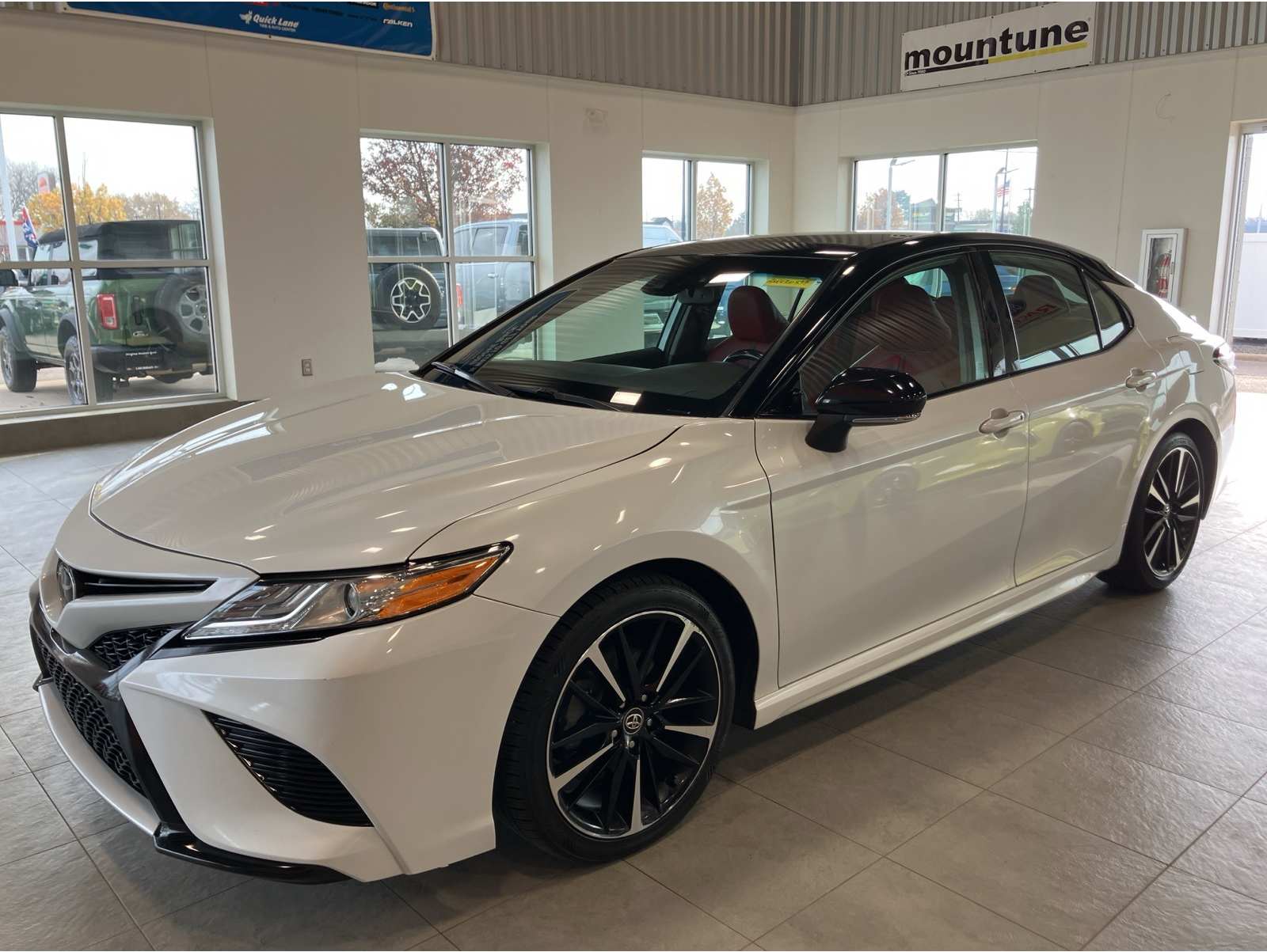 2020 Toyota Camry XSE's photo