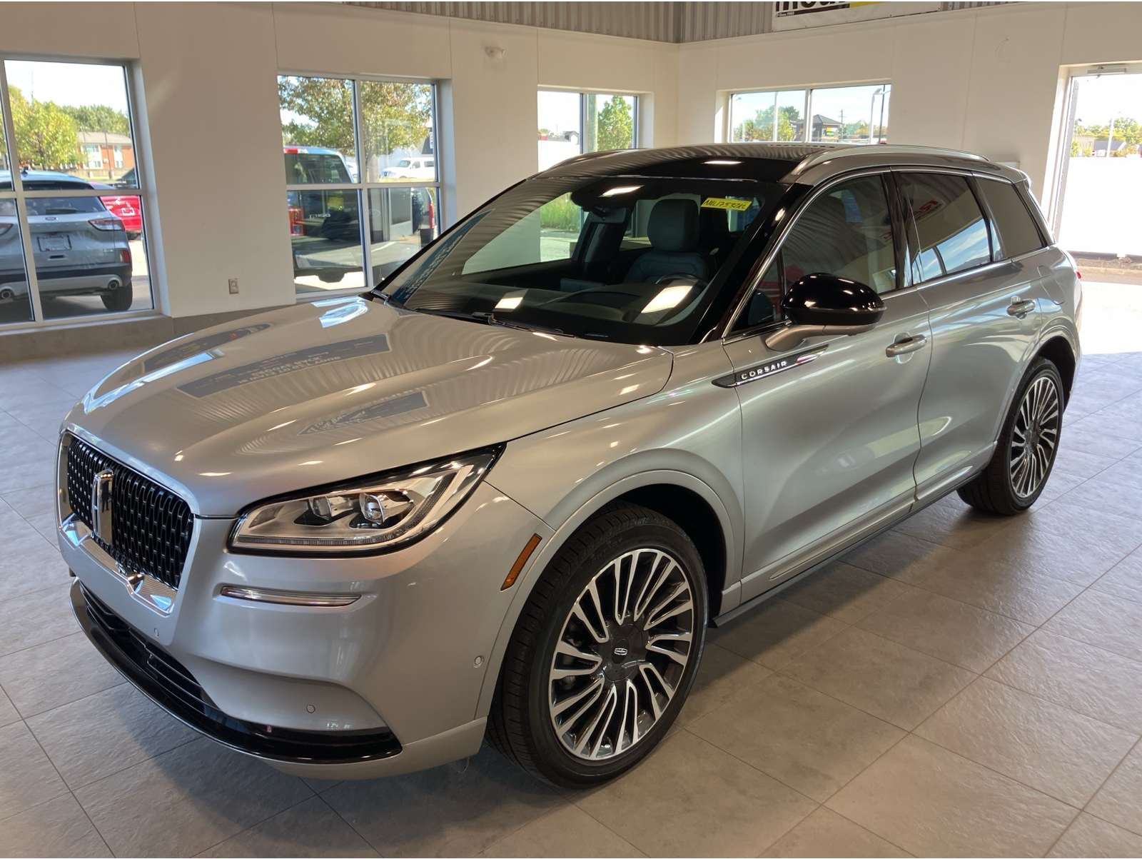 2022 Lincoln Corsair Reserve's photo