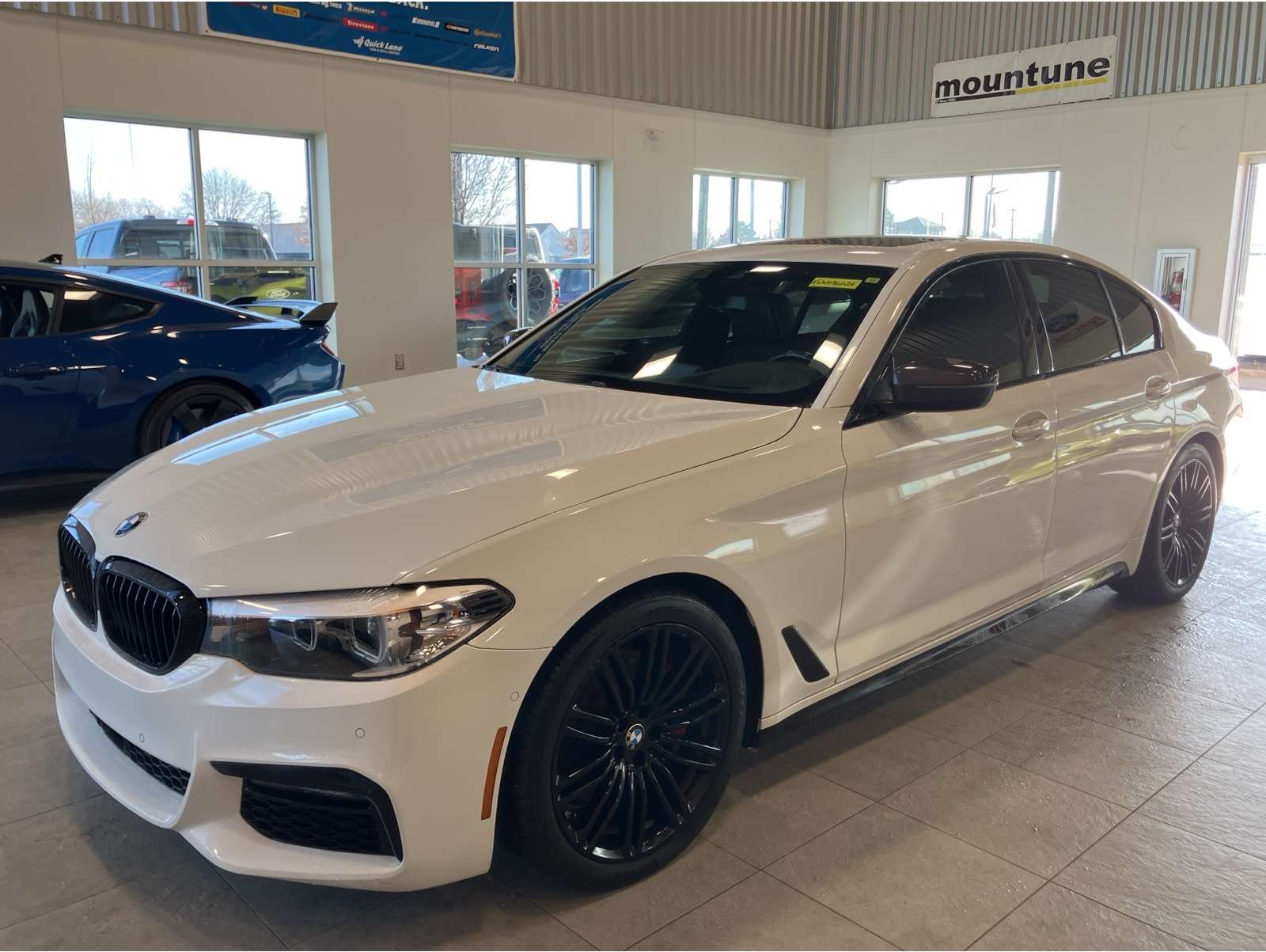 2019 BMW 5 Series 540i's photo