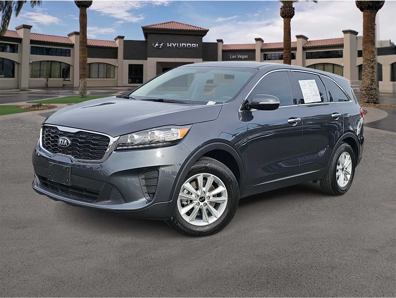 2020 Kia Sorento LX's photo