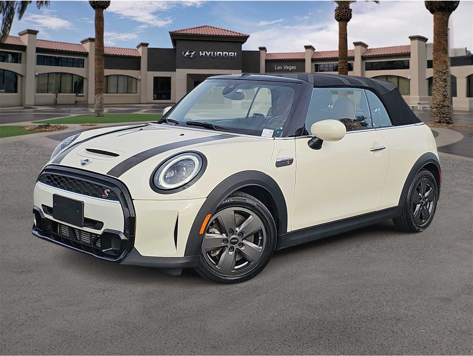 2022 MINI Convertible S's photo