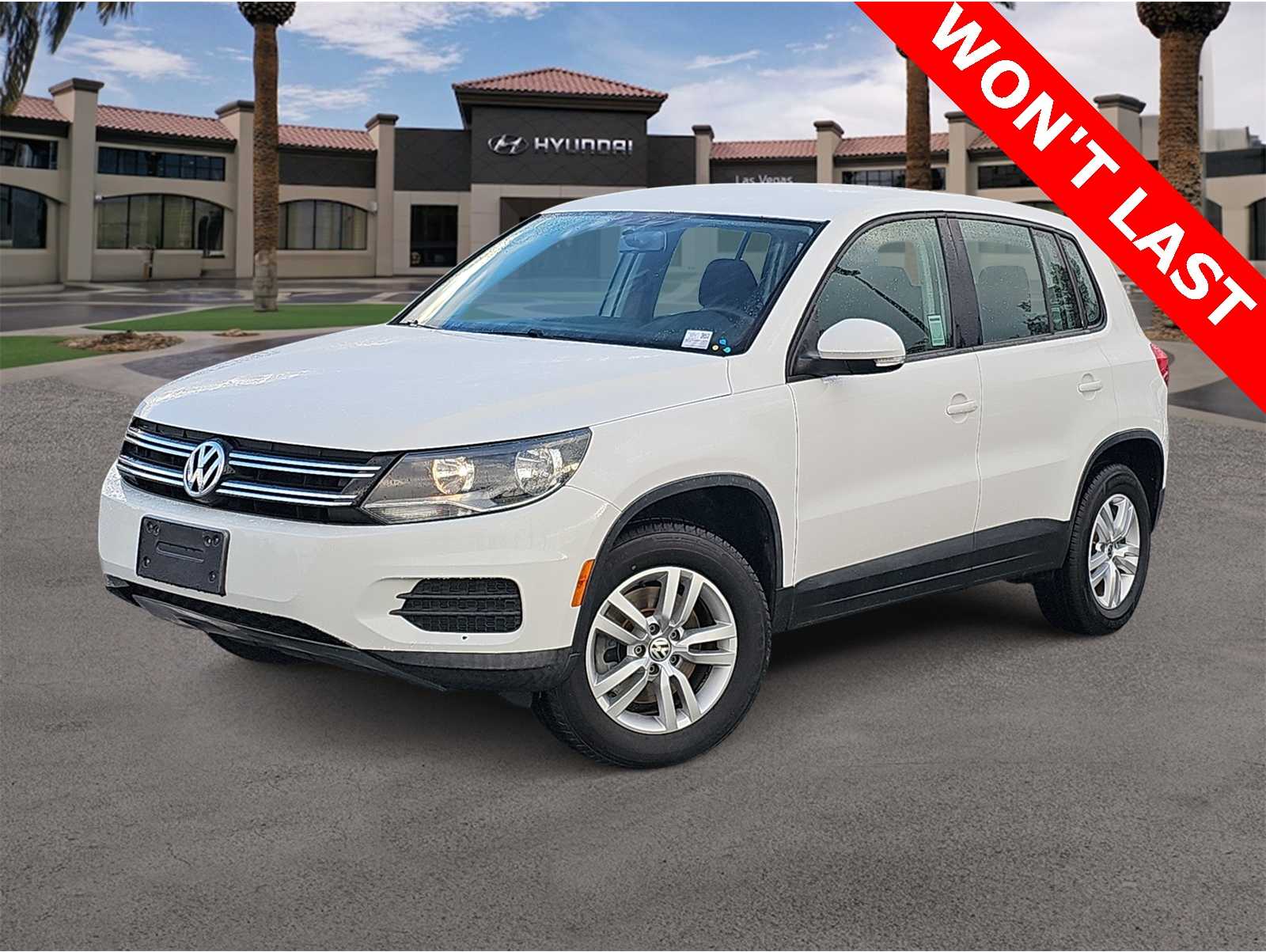 2013 Volkswagen Tiguan S's photo