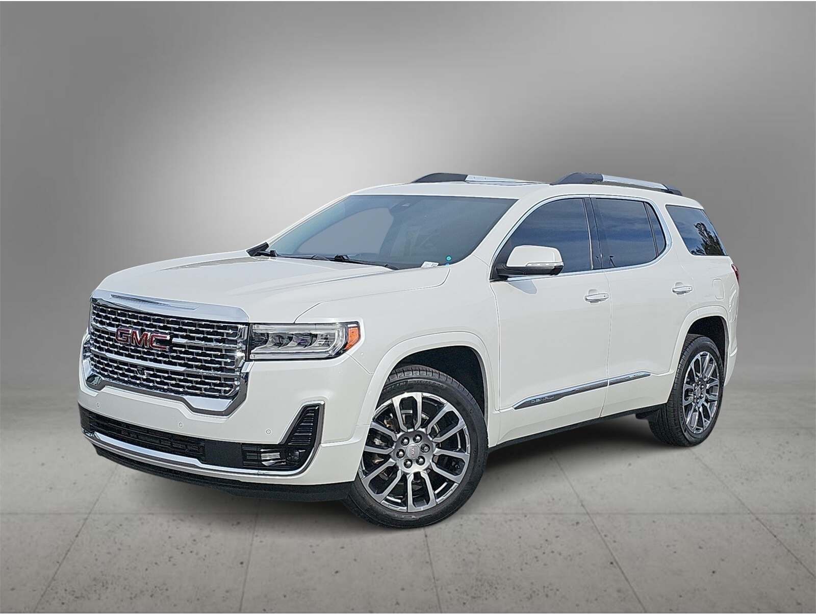 2022 GMC Acadia Denali's photo