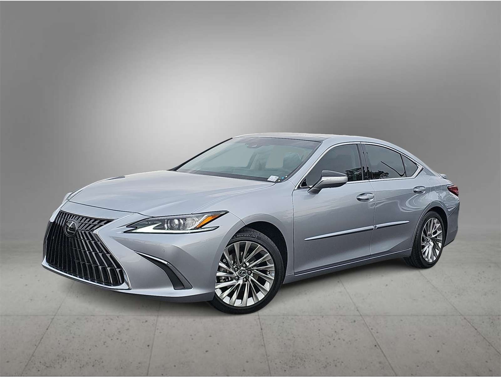 2022 Lexus ES 350 Luxury's photo