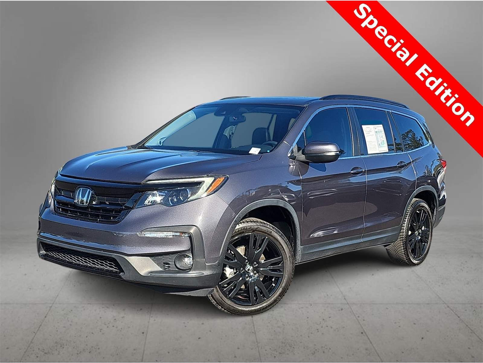2022 Honda Pilot SE's photo