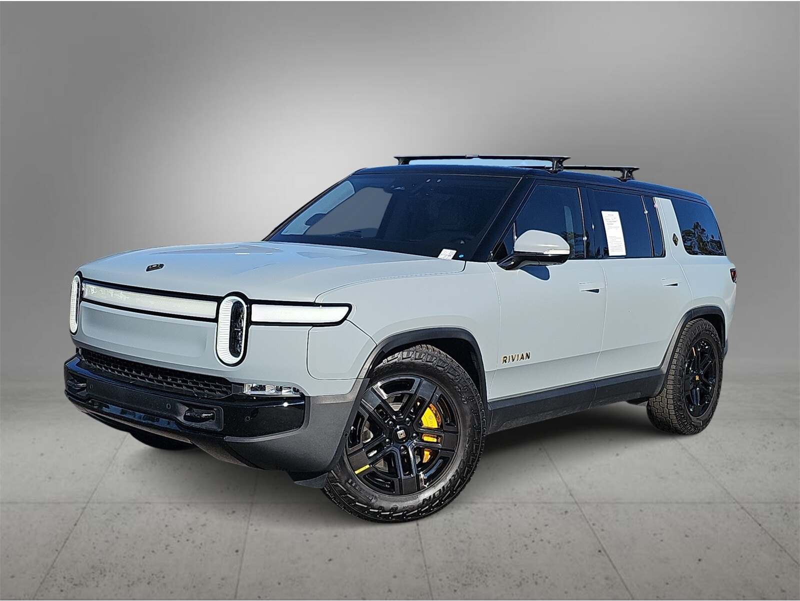 2023 Rivian R1S Adventure's photo