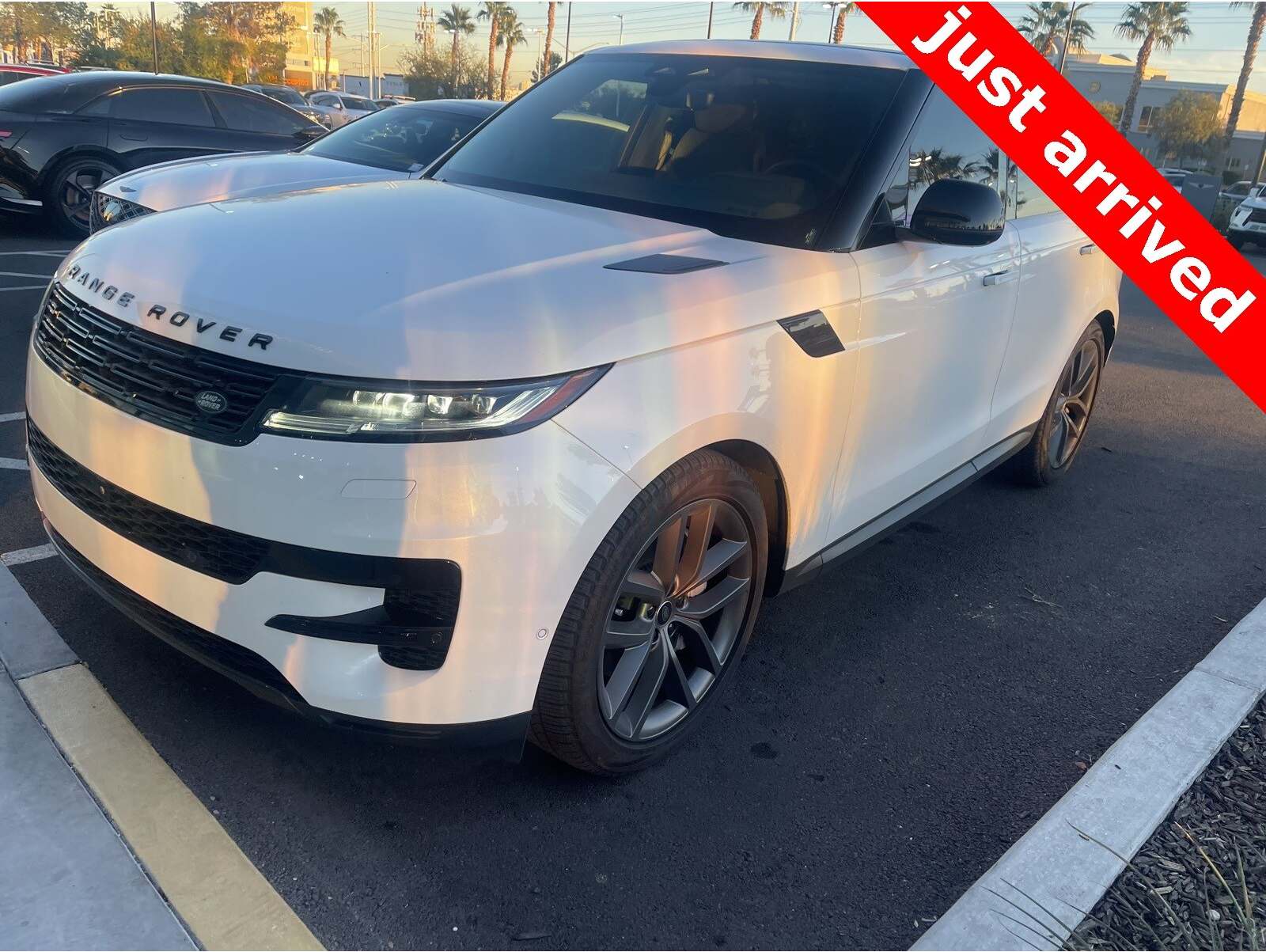 2024 Land Rover Range Rover Sport SE's photo