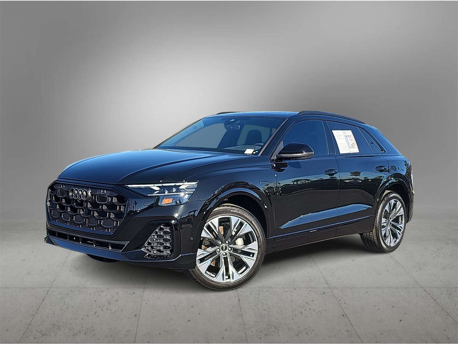 2025 Audi Q8 Premium Plus's photo