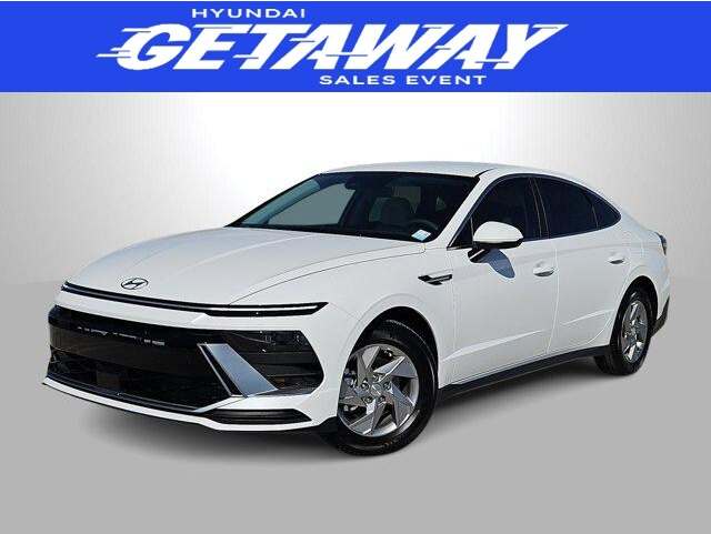 2026 Hyundai Sonata SE's photo