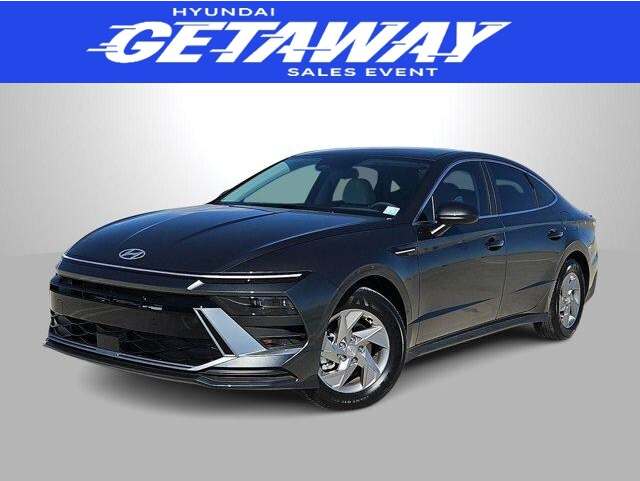 2026 Hyundai Sonata SE's photo