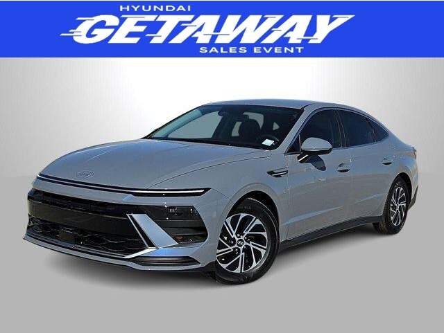 2026 Hyundai Sonata Hybrid Blue's photo