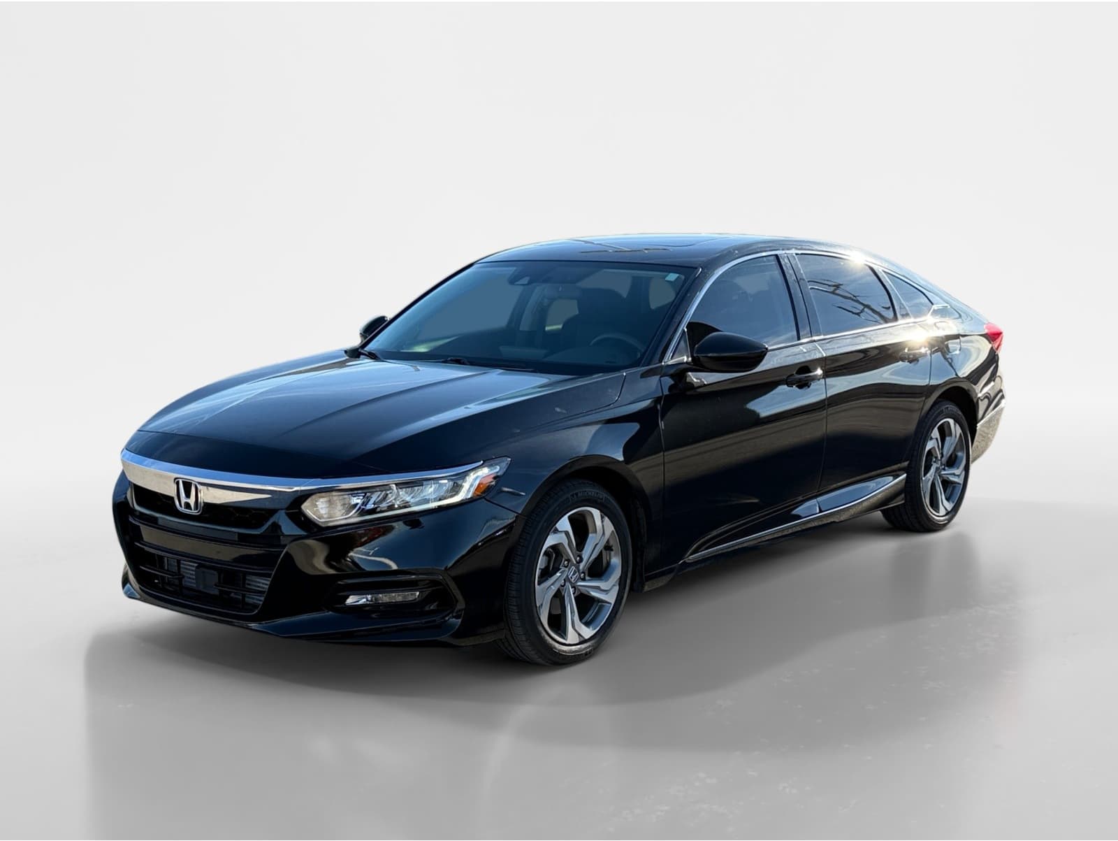 2018 Honda Accord EX's photo