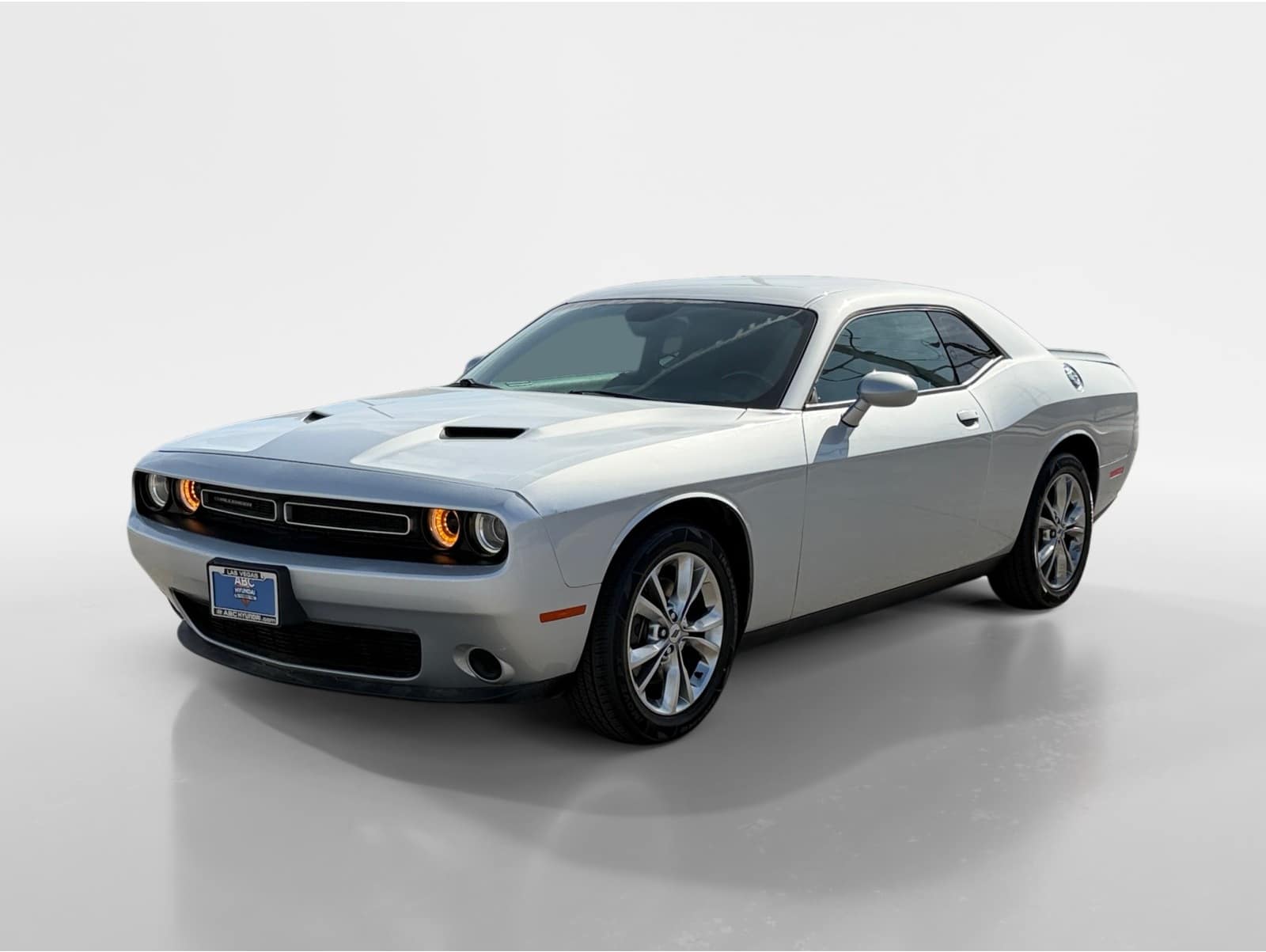 2021 Dodge Challenger SXT's photo