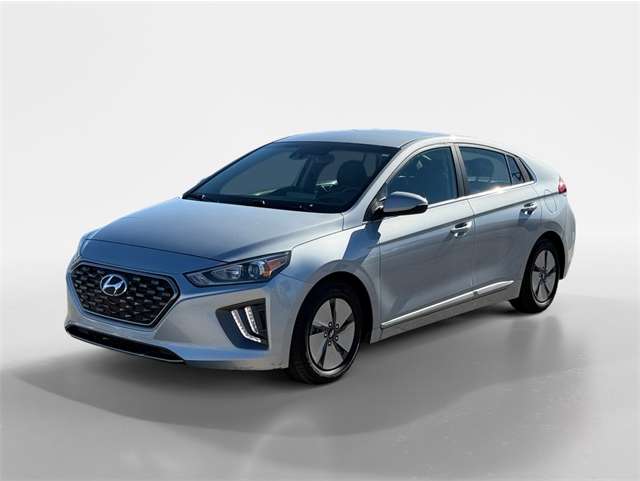 2022 Hyundai Ioniq SE's photo