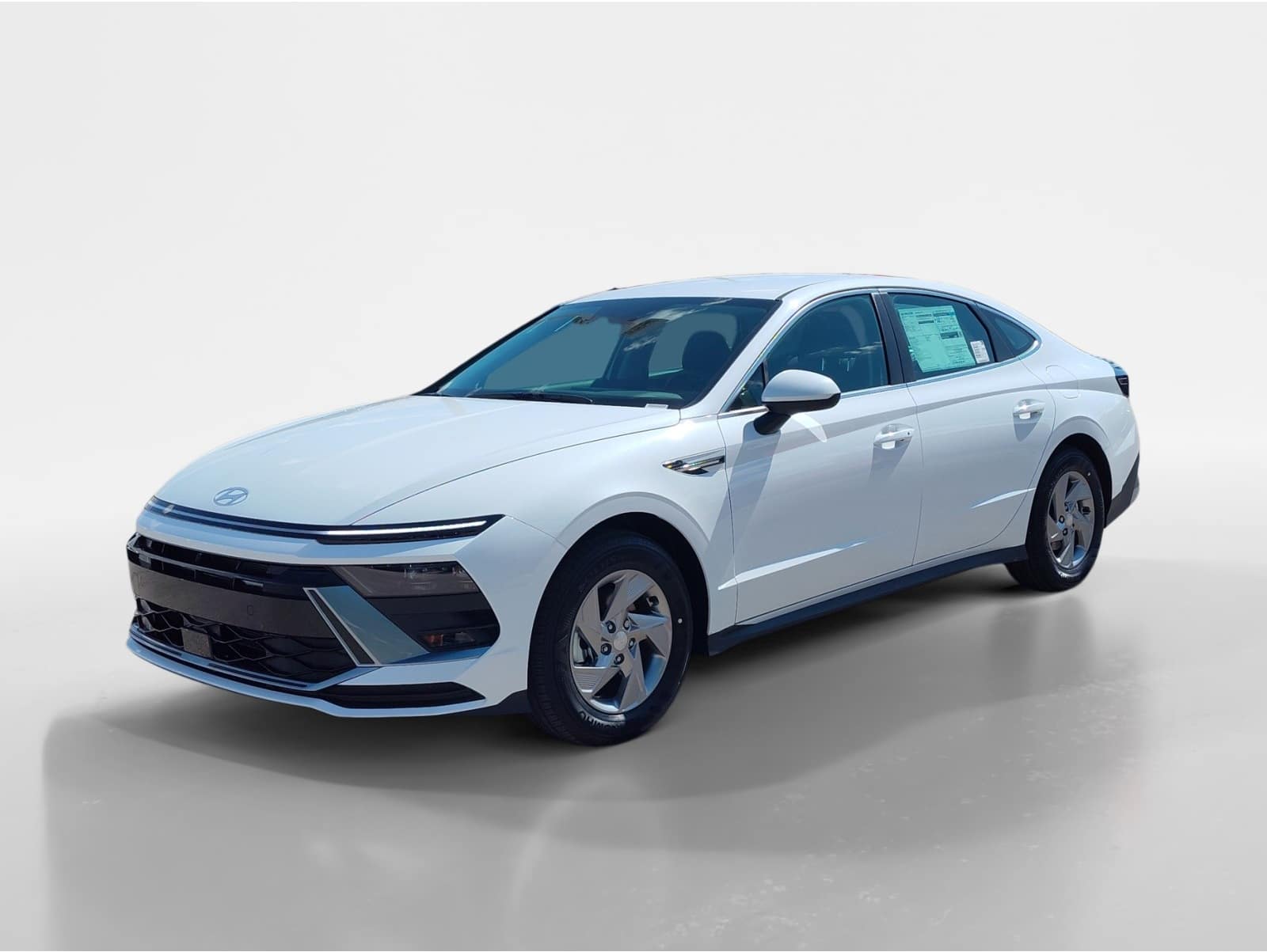 2026 Hyundai Sonata SE's photo