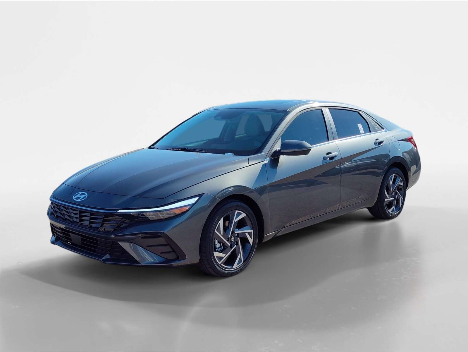 2026 Hyundai Elantra Limited's photo