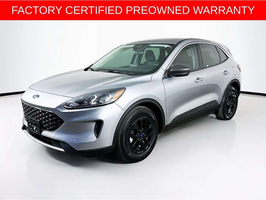 2022 Ford Escape SE's photo