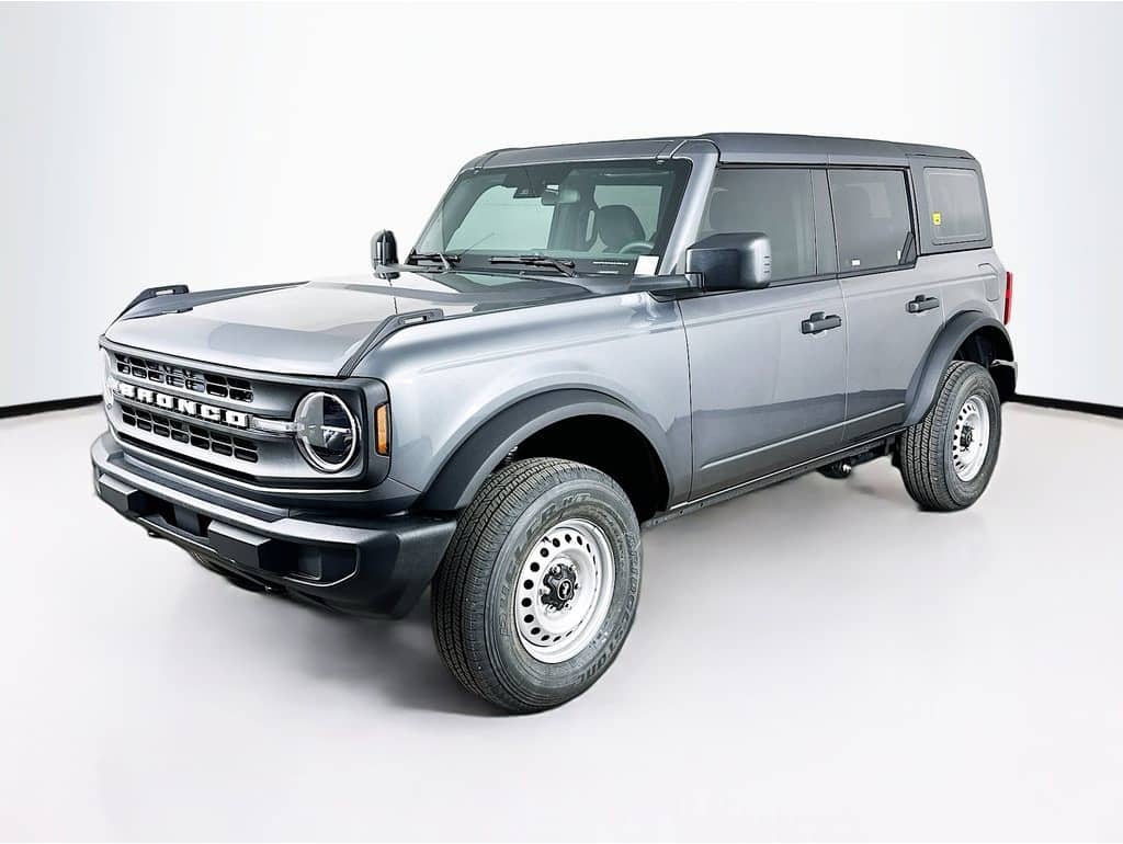 2025 Ford Bronco 4-Door Base's photo