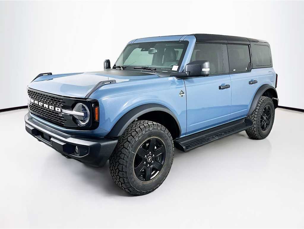 2025 Ford Bronco 4-Door Outer Banks's photo
