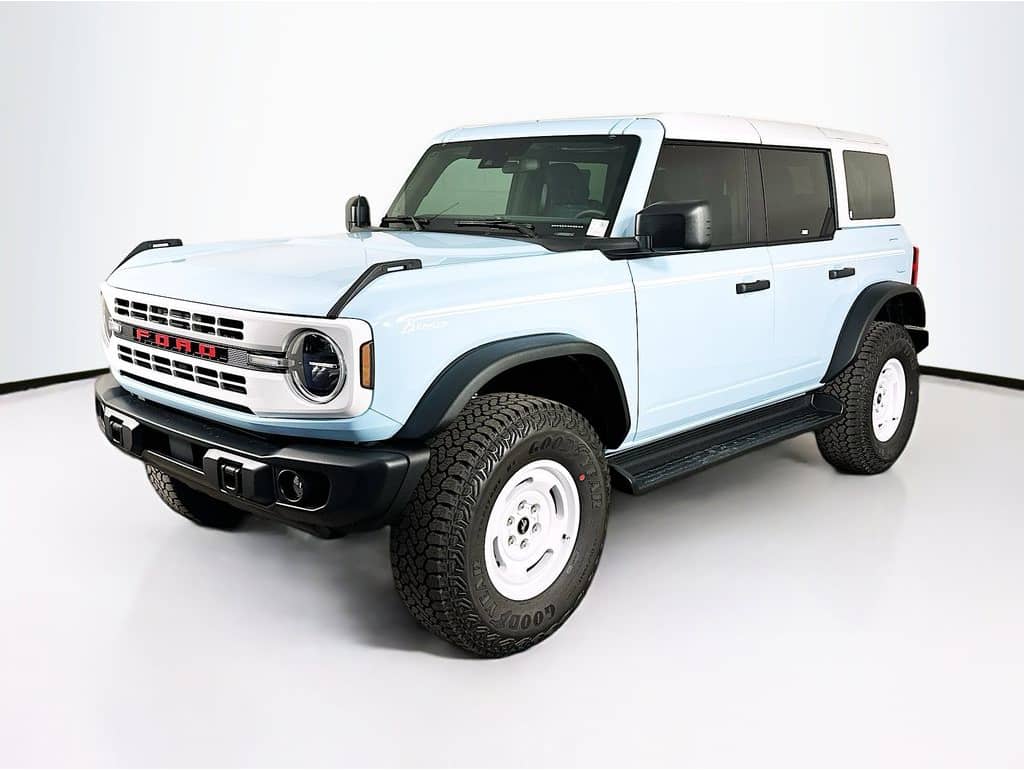 2025 Ford Bronco 4-Door Heritage Editon's photo