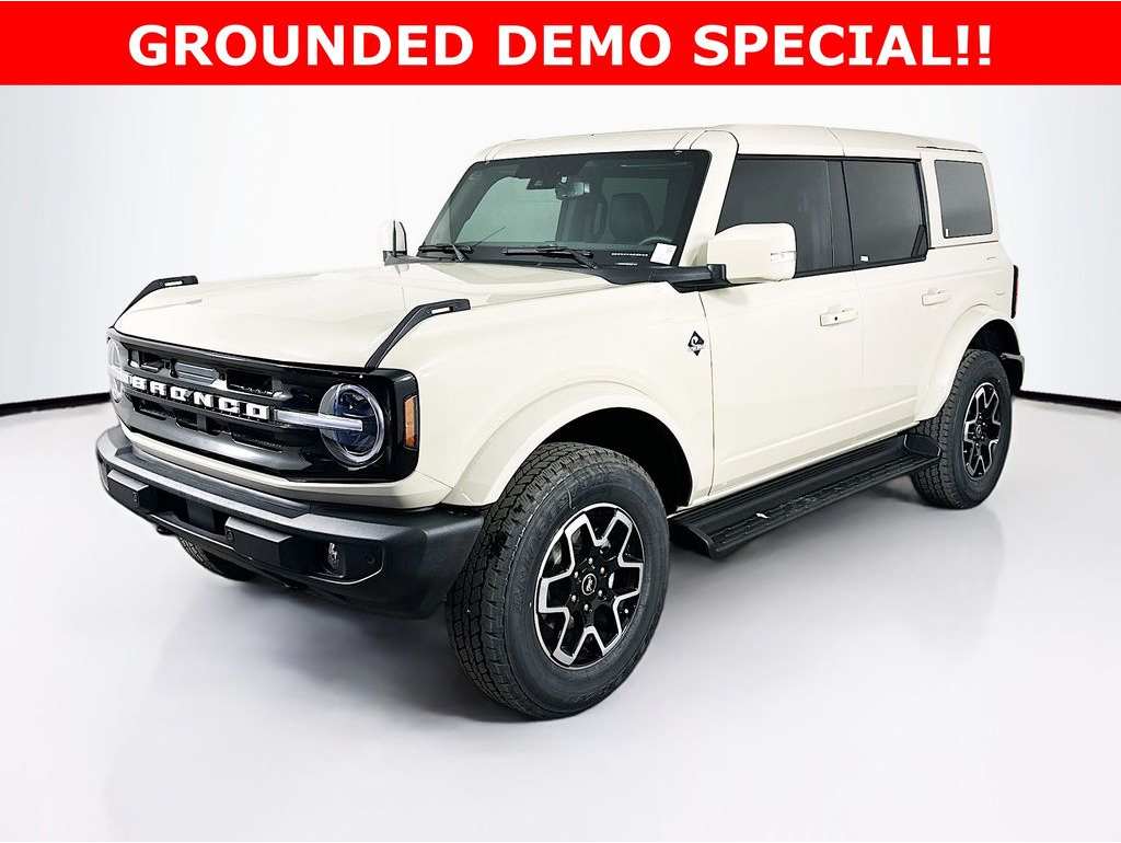 2025 Ford Bronco 4-Door Outer Banks