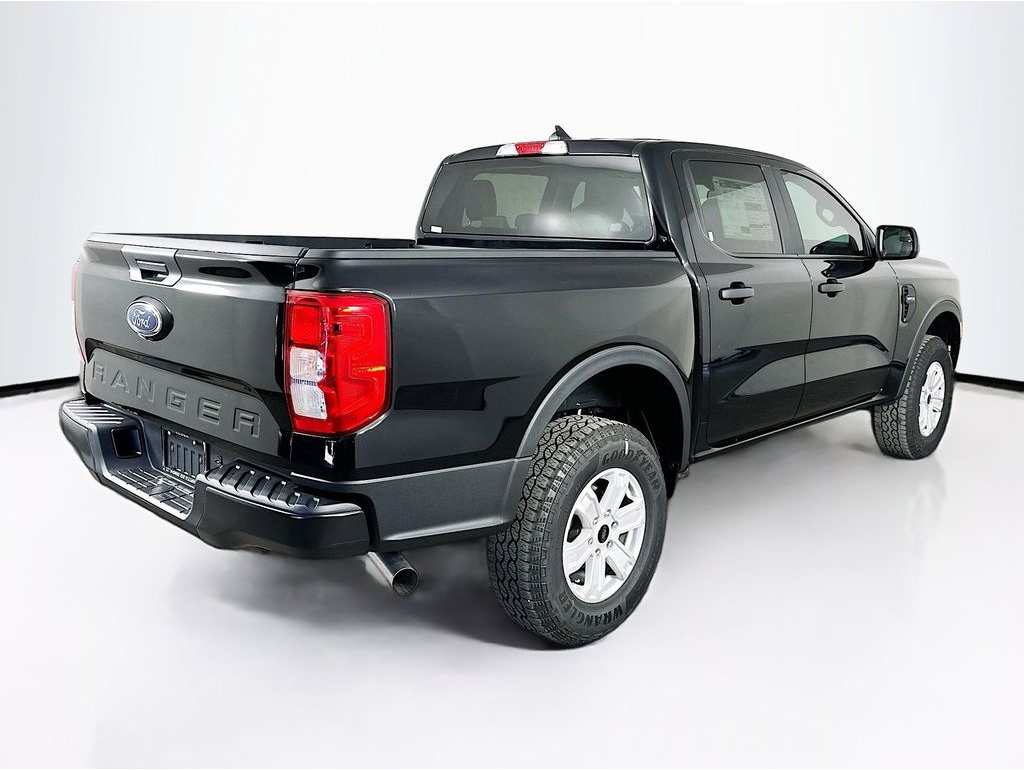2025 Ford Ranger XL's photo