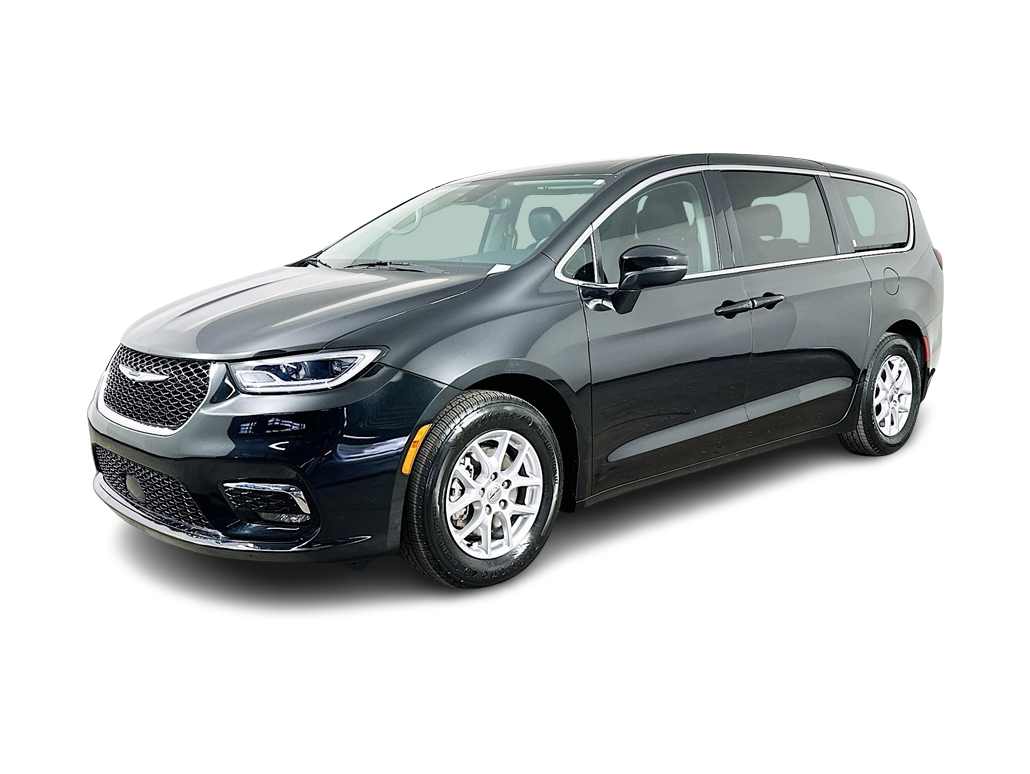 2023 Chrysler Pacifica Touring L Hero Image