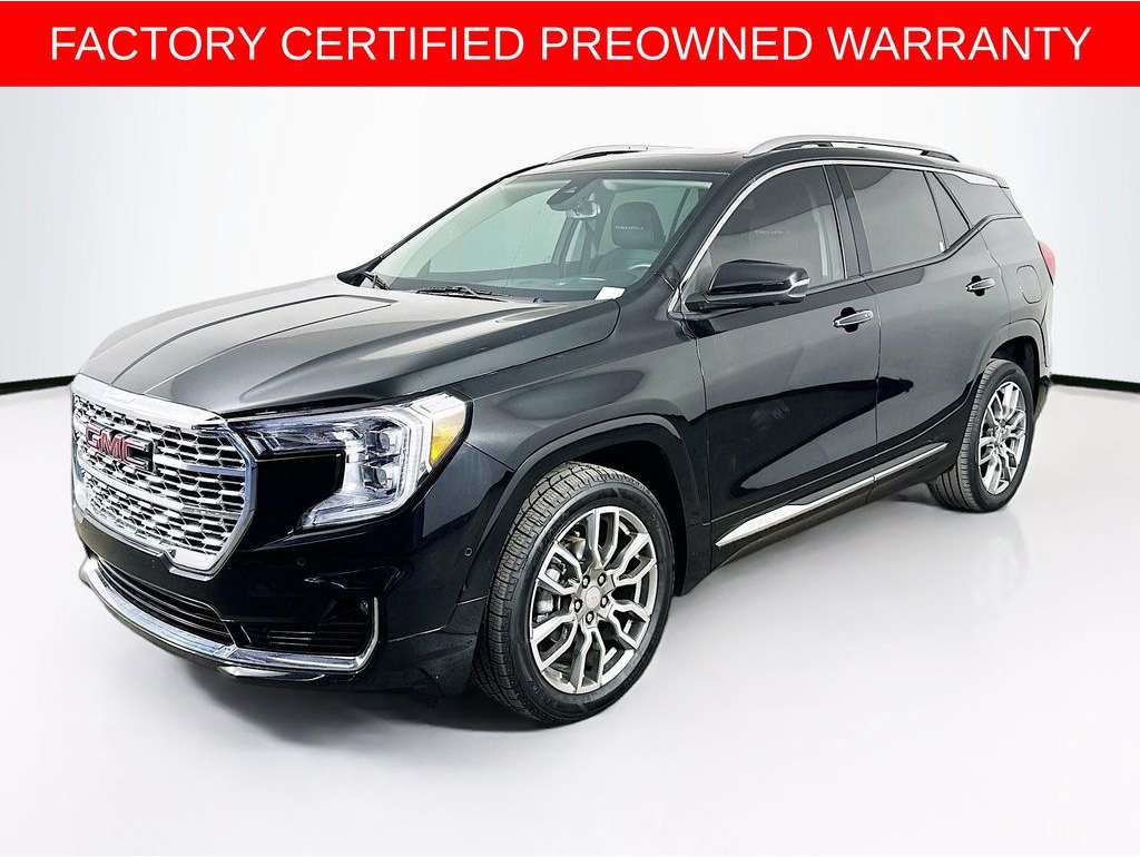 2022 GMC Terrain Denali's photo
