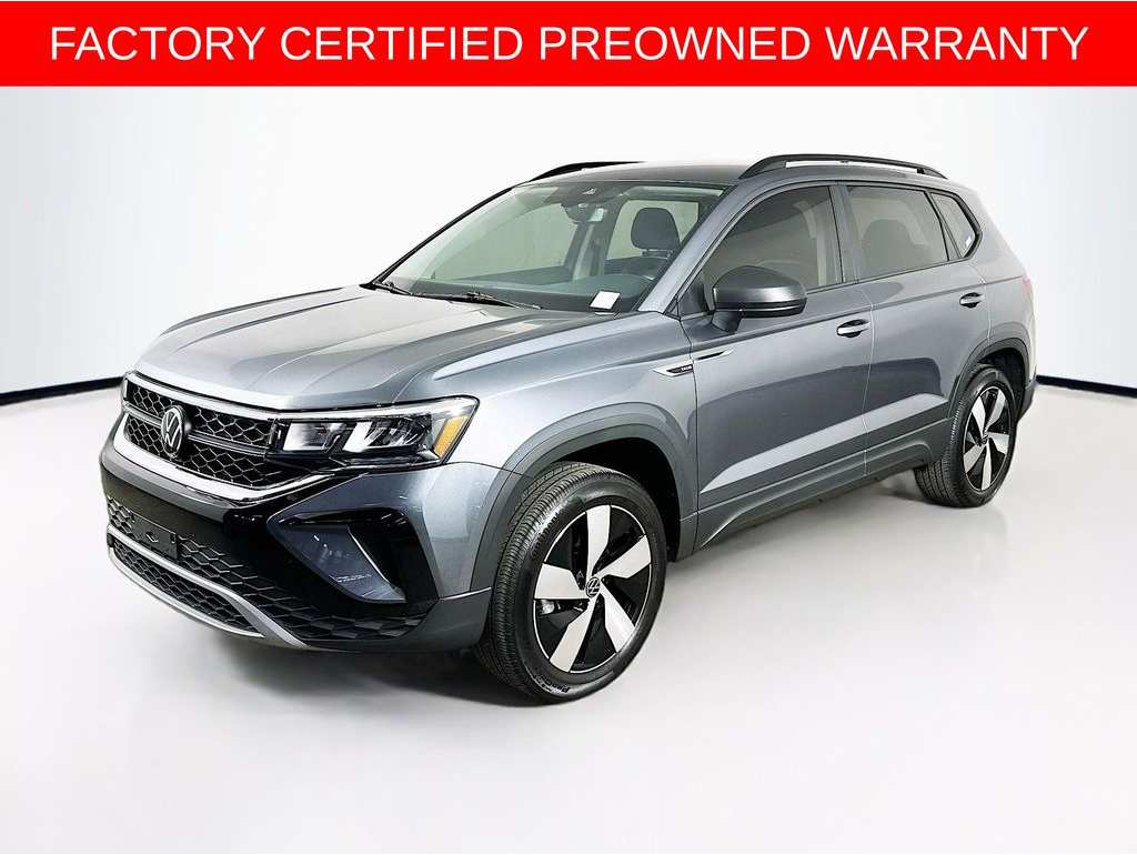 2024 Volkswagen Taos S's photo